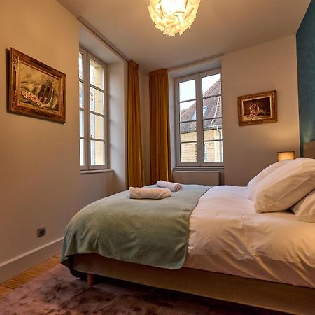 Appartement Montagnon - Les Suites Du Palais - Classe 4 Etoiles, Parking Prive, Vue Cathedrale, 3 Chambres, Primo C0Nciergerie Nevers Luaran gambar