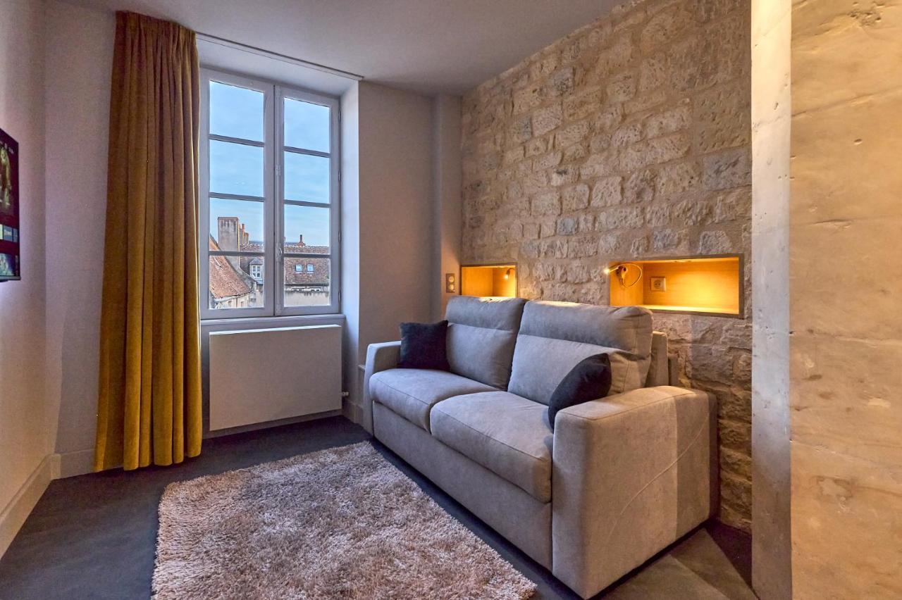 Appartement Montagnon - Les Suites Du Palais - Classe 4 Etoiles, Parking Prive, Vue Cathedrale, 3 Chambres, Primo C0Nciergerie Nevers Luaran gambar