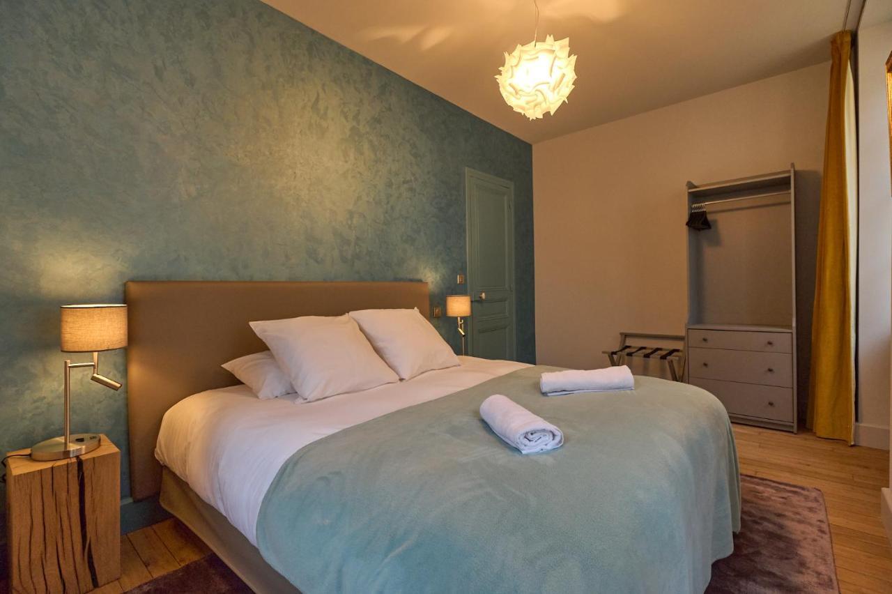 Appartement Montagnon - Les Suites Du Palais - Classe 4 Etoiles, Parking Prive, Vue Cathedrale, 3 Chambres, Primo C0Nciergerie Nevers Luaran gambar