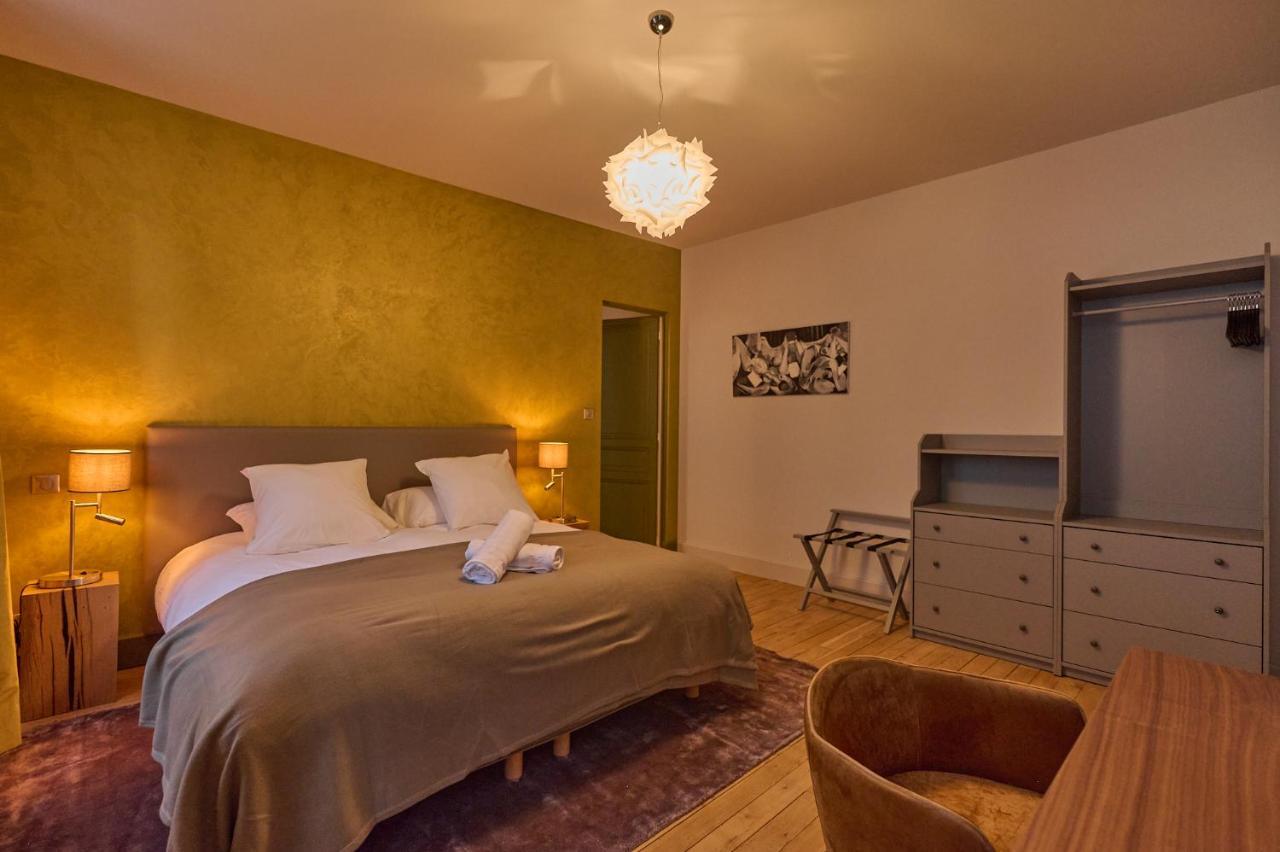 Appartement Montagnon - Les Suites Du Palais - Classe 4 Etoiles, Parking Prive, Vue Cathedrale, 3 Chambres, Primo C0Nciergerie Nevers Luaran gambar