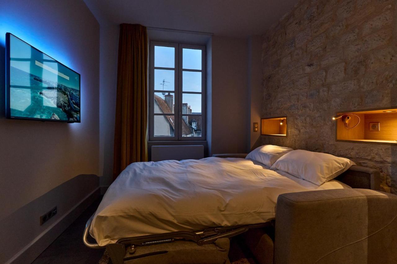 Appartement Montagnon - Les Suites Du Palais - Classe 4 Etoiles, Parking Prive, Vue Cathedrale, 3 Chambres, Primo C0Nciergerie Nevers Luaran gambar