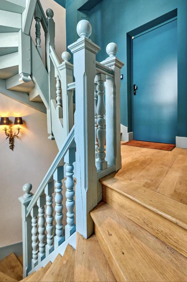 Appartement Montagnon - Les Suites Du Palais - Classe 4 Etoiles, Parking Prive, Vue Cathedrale, 3 Chambres, Primo C0Nciergerie Nevers Luaran gambar