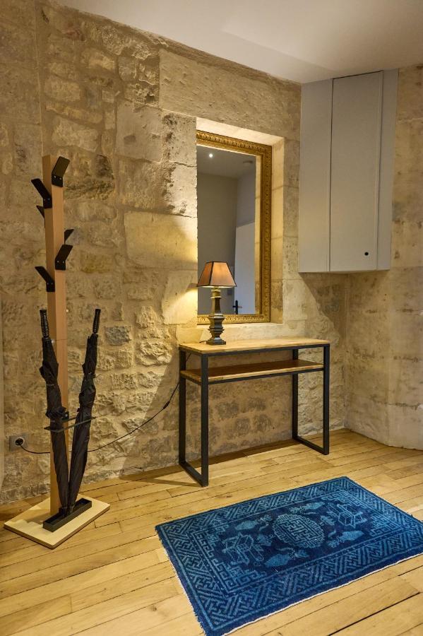 Appartement Montagnon - Les Suites Du Palais - Classe 4 Etoiles, Parking Prive, Vue Cathedrale, 3 Chambres, Primo C0Nciergerie Nevers Luaran gambar